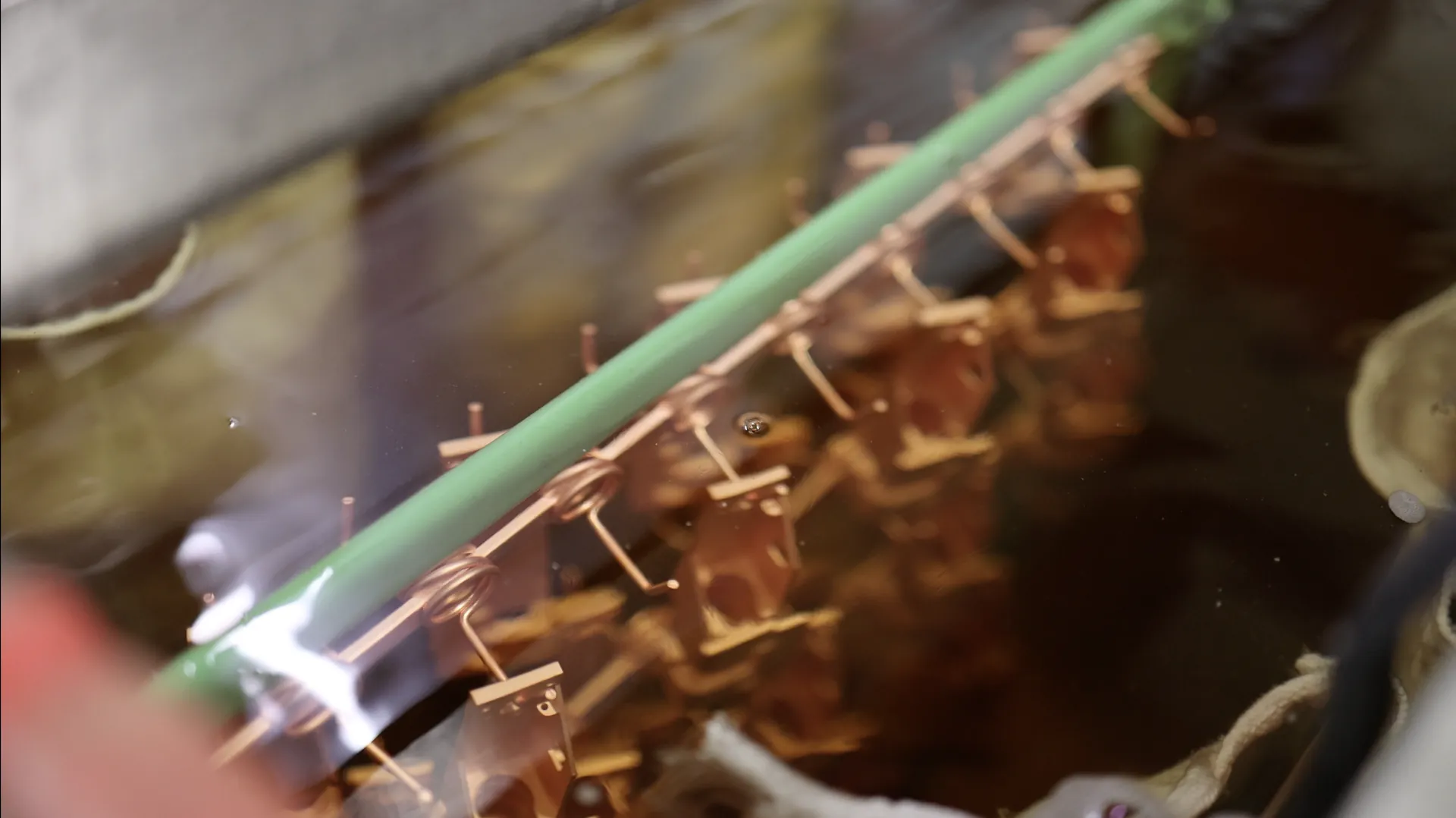 Gleichmäßige chemisch-Nickel-Beschichtung auf komplexer Bauteilgeometrie